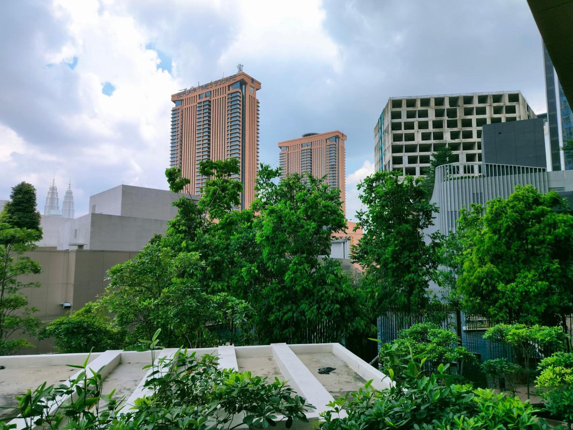 Lucentia Residence Has An Amazing Pool Kuala Lumpur Exterior foto